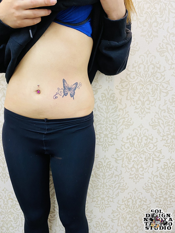 名古屋　タトゥー　女性